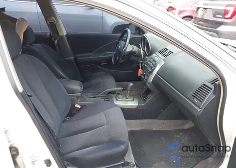 2003 Nissan Altima 2.5 S z USA, uszkodzony, nr VIN 1N4AL11D33C238629